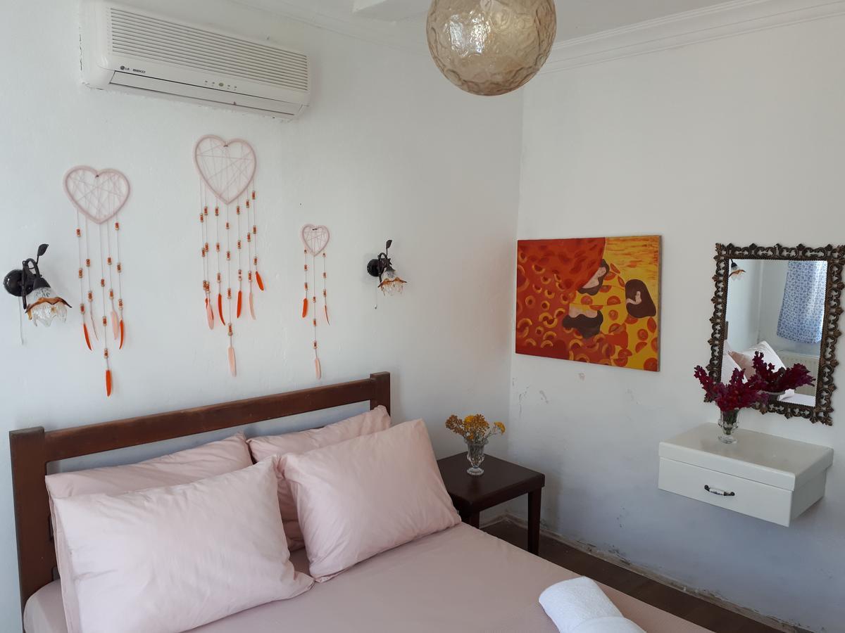 Bozcaada Boutique Bed & Breakfast ภายนอก รูปภาพ