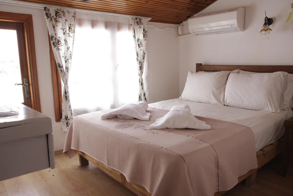Bozcaada Boutique Bed & Breakfast ภายนอก รูปภาพ